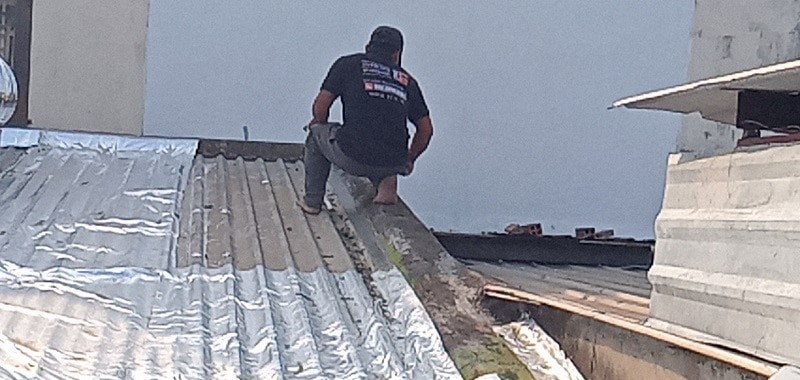 Thợ chống dột mái tôn tại Quận Tân Bình